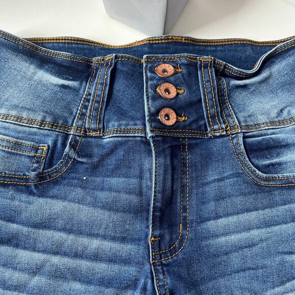 ARIYA JEANS High Waist Cutoff Jean Shorts Sz 7/28 3 Button Stretch Festival - Picture 2 of 13